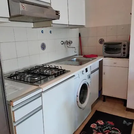 Cir 0050 Apartment *